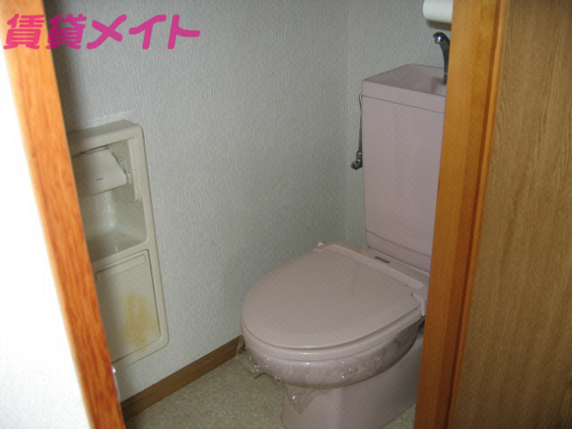 トイレ　同型