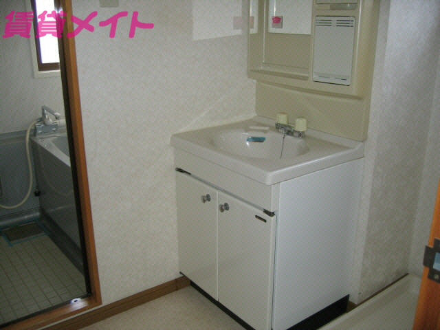 洗面設備　同型