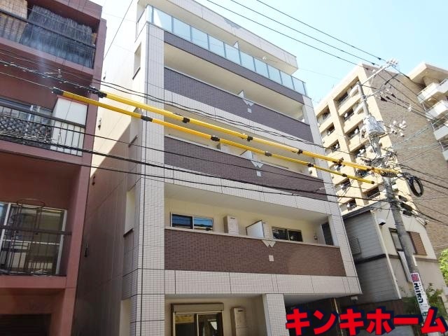 広島市中区宝町のマンションの建物外観