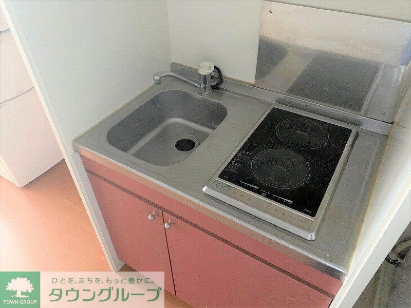 キッチン　「同タイプの部屋の写真です」「現況優先」