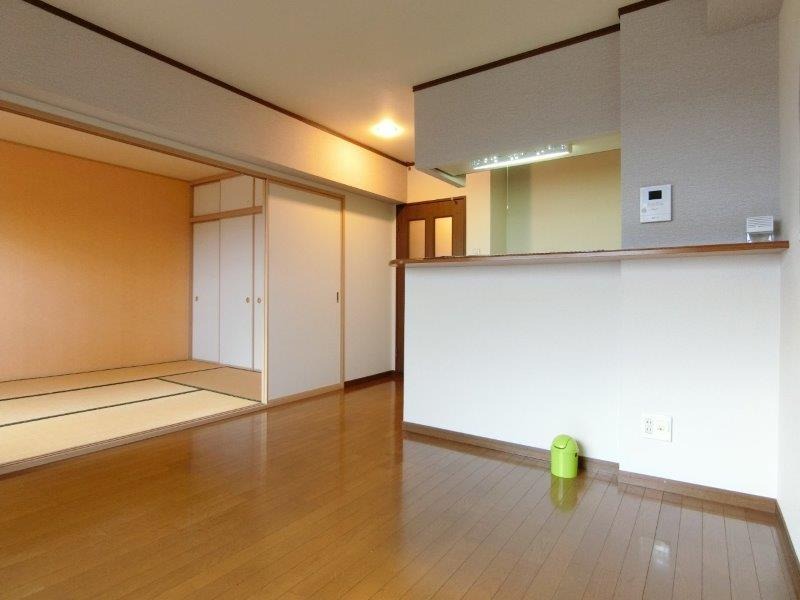 居室・リビング　図面と現状に相違がある場合には現状を優先