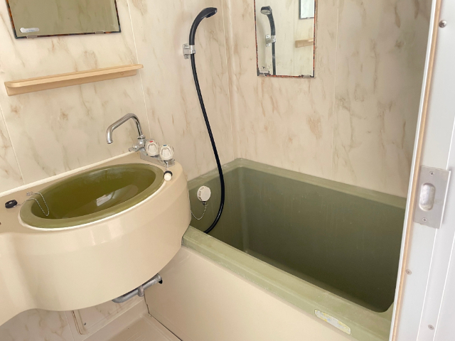 バス・シャワールーム