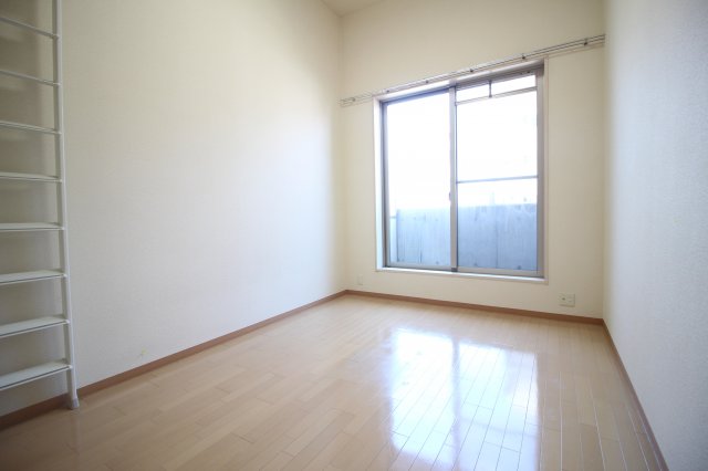 居室・リビング　ゆったりとした居間です