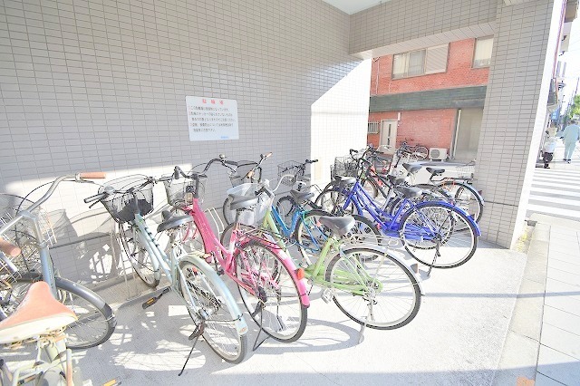 駐車場　駐輪場