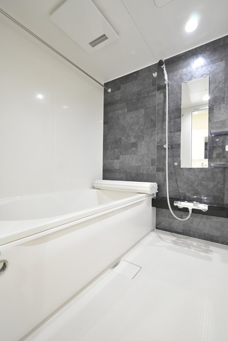 バス・シャワールーム　一坪風呂