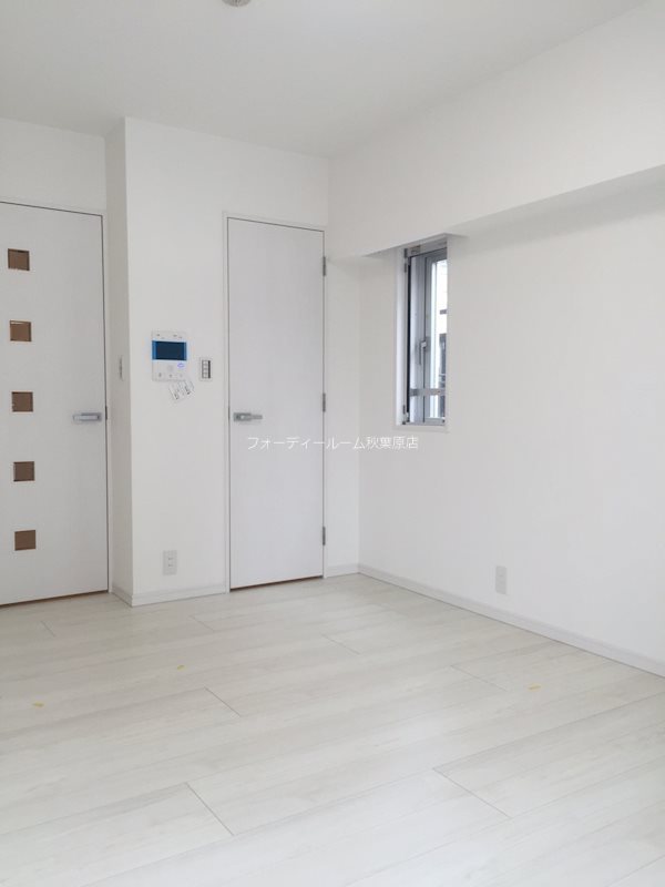 居室・リビング　《見学予約受付中》シリーズ型分譲賃貸マンション！写真