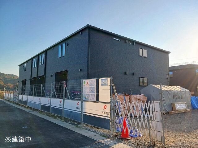 建物外観　※建築中