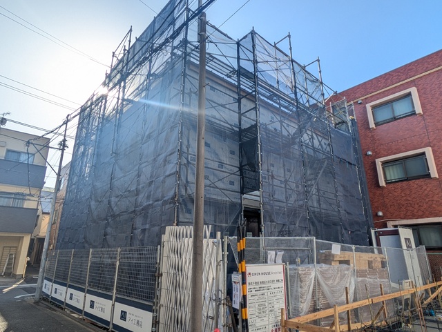 建物外観　外観（建築中　２０２５．１１．３０）