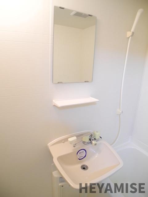 洗面設備　※同物件別号室のお写真です。