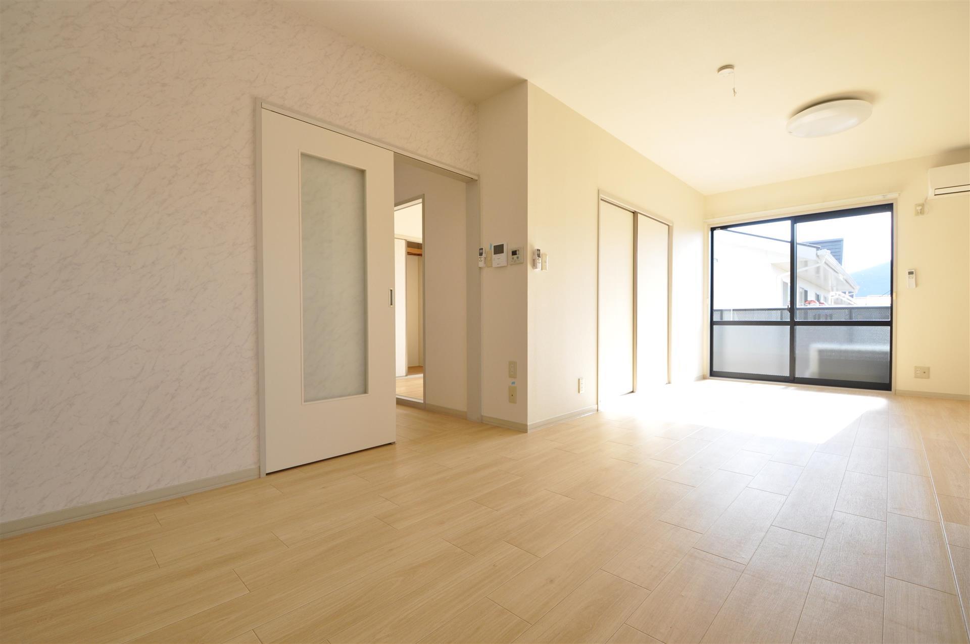 居室・リビング　13.2帖の広々リビング