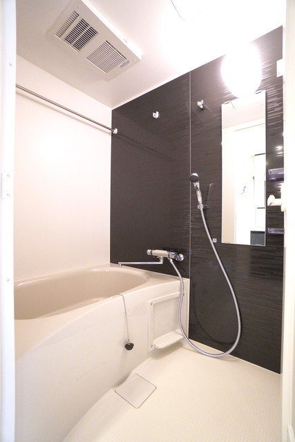 バス・シャワールーム　※写真は同タイプ住戸です。