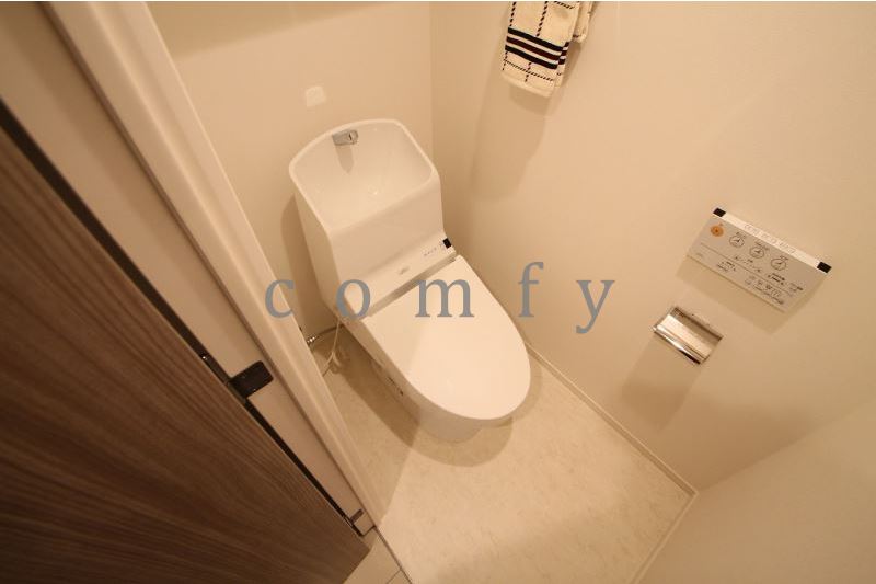 トイレ　ウォシュレット付きトイレ