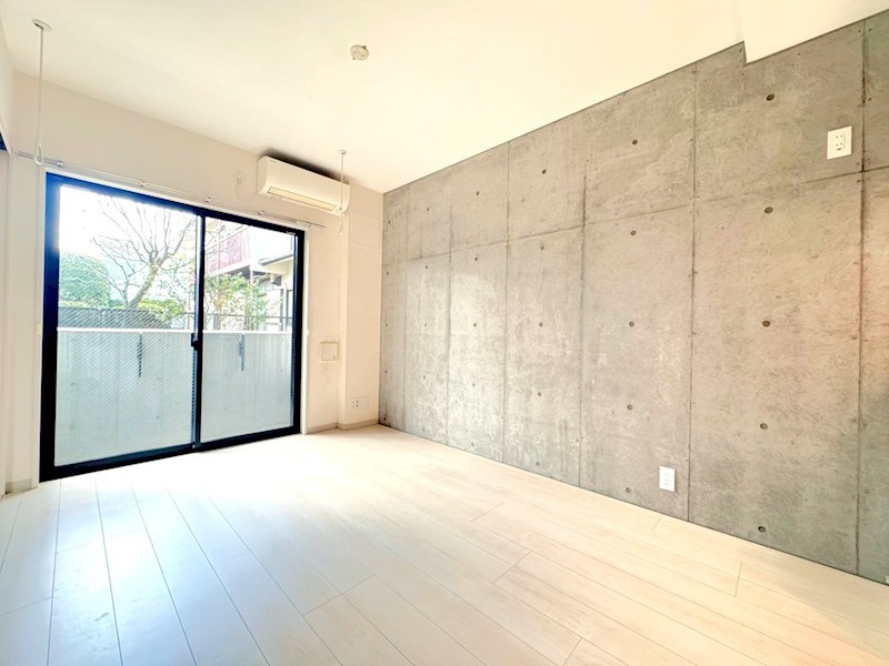 居室・リビング　別号室参考写真