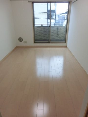 その他部屋・スペース　明るい洋室です