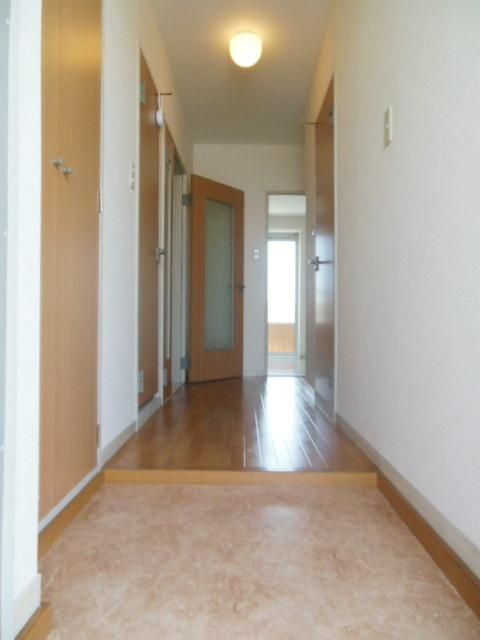 その他部屋・スペース　★玄関からの居室です★