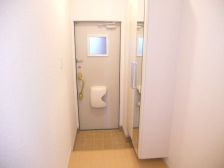 玄関　ゆったりとした玄関です