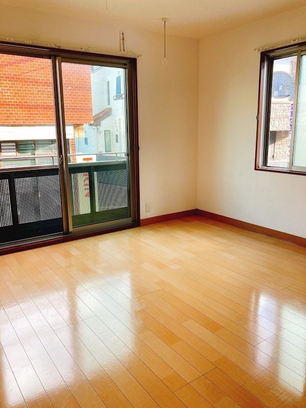 居室・リビング　別号室参考写真