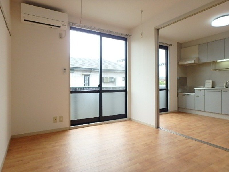 居室・リビング　図面と現状に相違がある場合には現状を優先