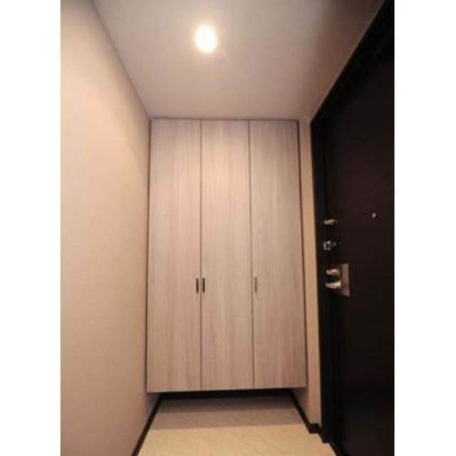 玄関　※写真は同タイプ住戸です。