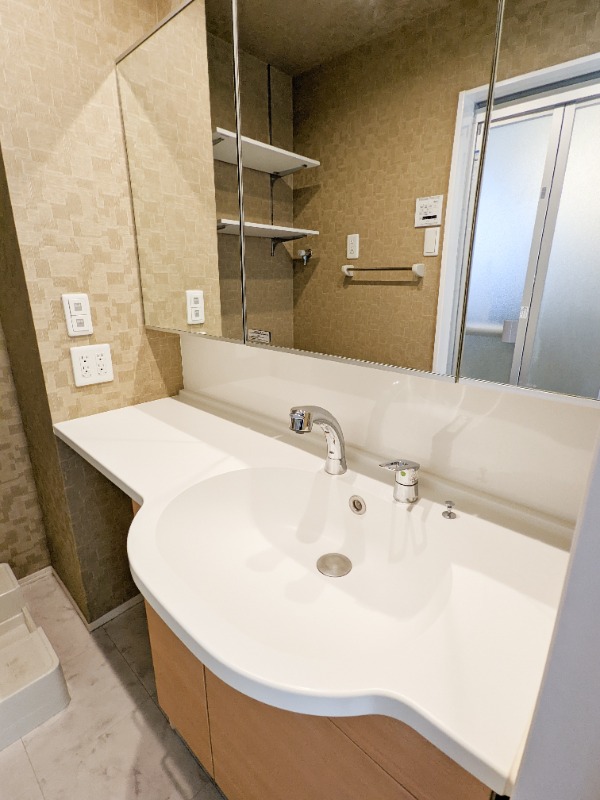 洗面設備　図面と現状に相違がある場合には現状を優先