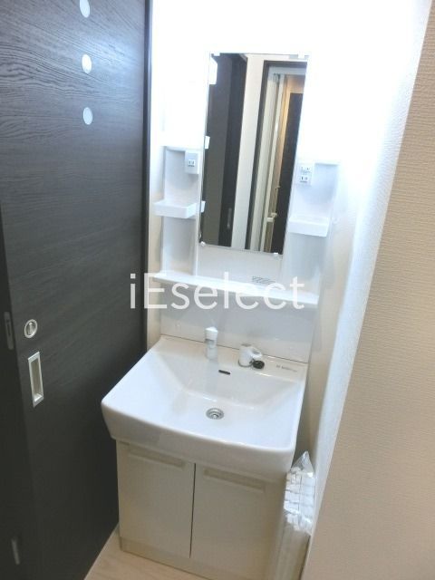 洗面設備　忙しい朝に便利なシャンプードレッサー