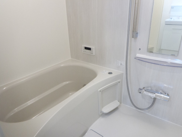 バス・シャワールーム　（写真は301）