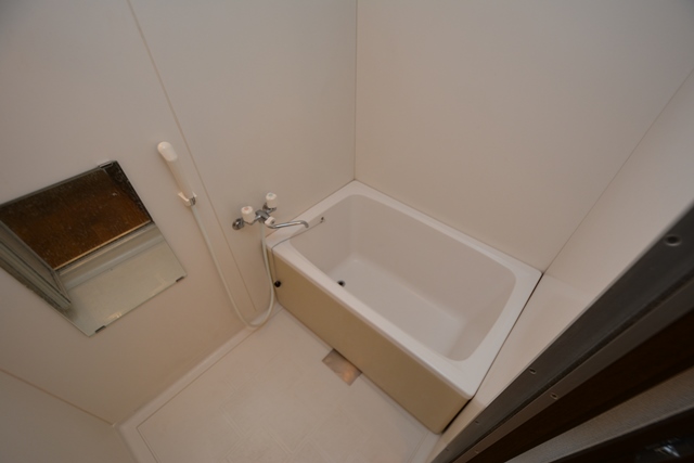 バス・シャワールーム　バストイレ別でおすすめです！