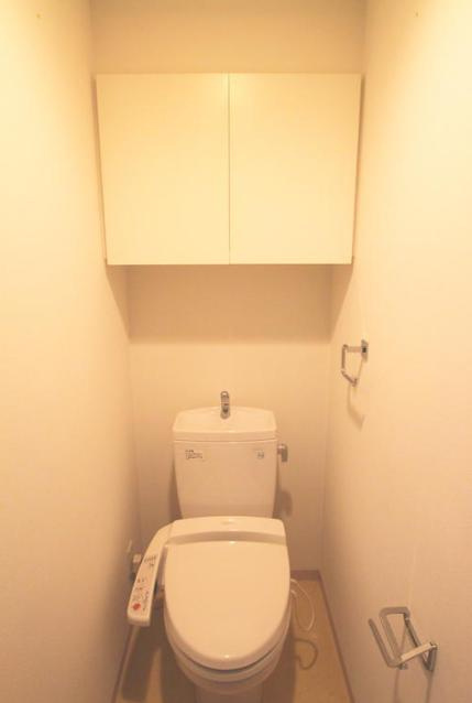 トイレ　※別部屋の参考写真です。