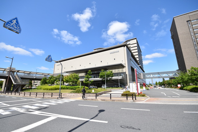 病院　関西医科大学附属病院（病院）まで796m