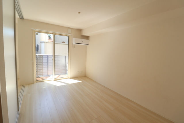 居室・リビング　エアコン付き