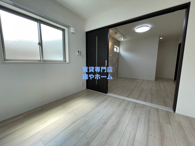 居室・リビング　ゆったり過ごせる居間です