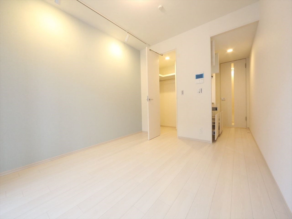 居室・リビング　洋室9.5帖　ウォークインクローゼット付（収納充実してます）