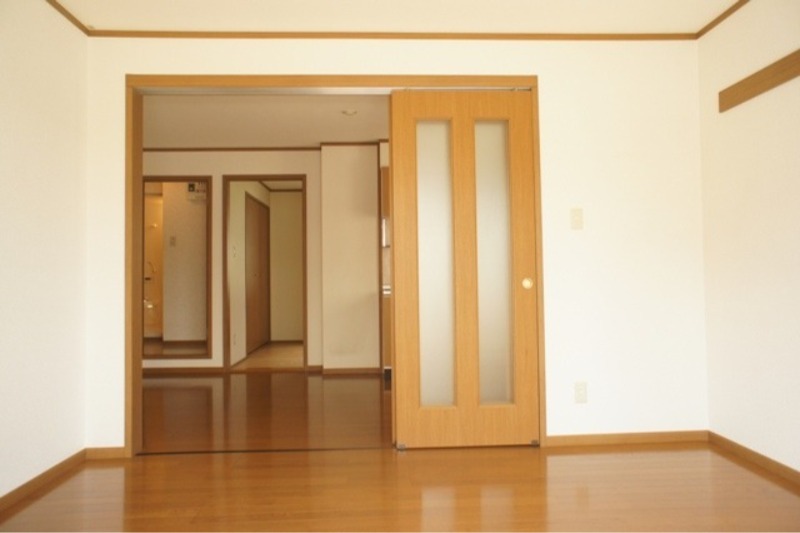 居室・リビング　図面と現状に相違がある場合には現状を優先