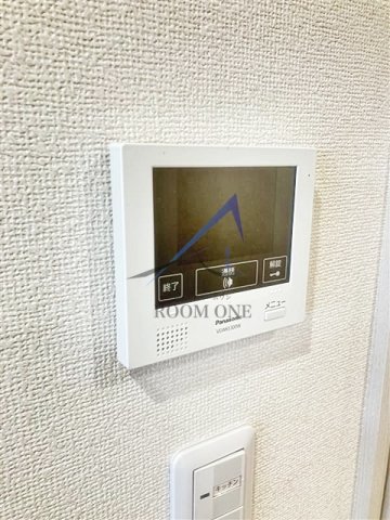セキュリティ　モニター付きインターホンです。