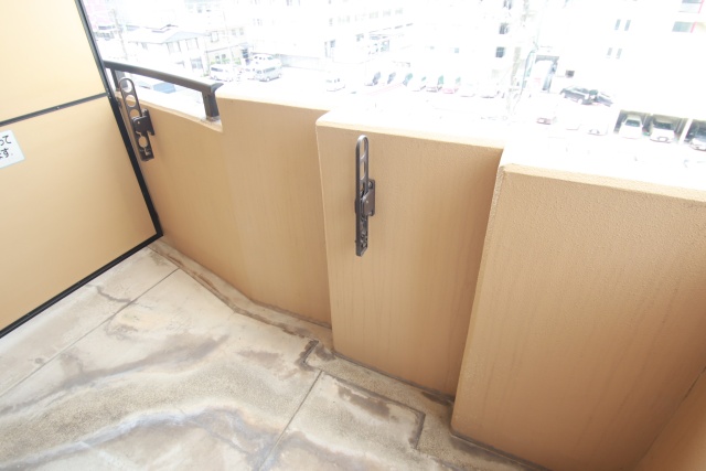 バルコニー　※別室の参考写真の為、現況優先です。