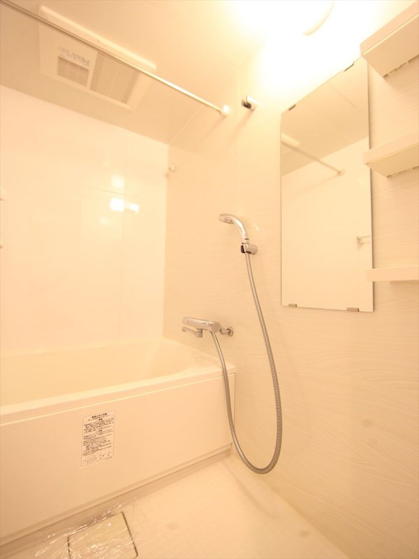 バス・シャワールーム　バスルーム　浴室暖房乾燥機付き