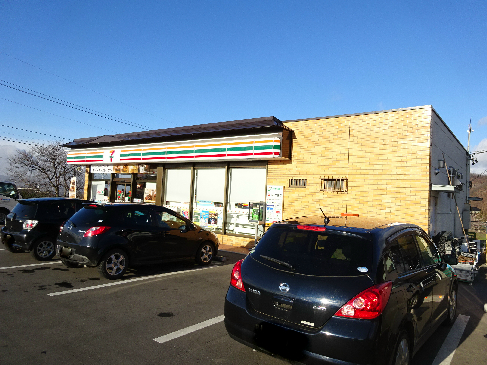 コンビニ　セブンイレブン 小布施雁田店（コンビニ）まで587m