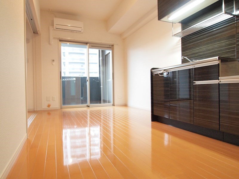 キッチン　調理スペースの広いシステムキッチン♪