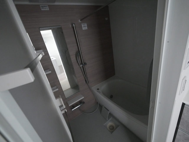 バス・シャワールーム　★清潔感のあるお風呂です★