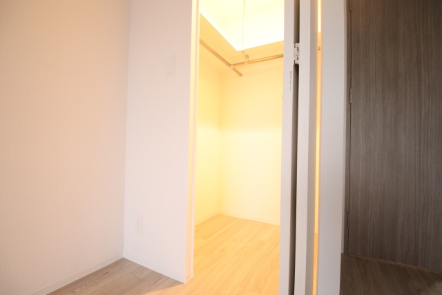 居室・リビング　※別室の参考写真の為、現況優先です。