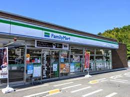 コンビニ　ファミリーマート湖南下田口店（コンビニ）まで504m