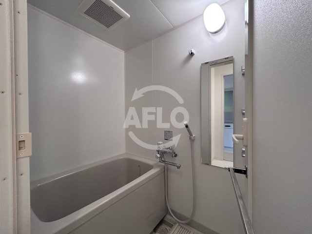 バス・シャワールーム　ルーヴェンブルン豊津　浴室