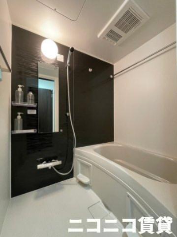 バス・シャワールーム　モデルルームの写真のため、現状を優先致します。