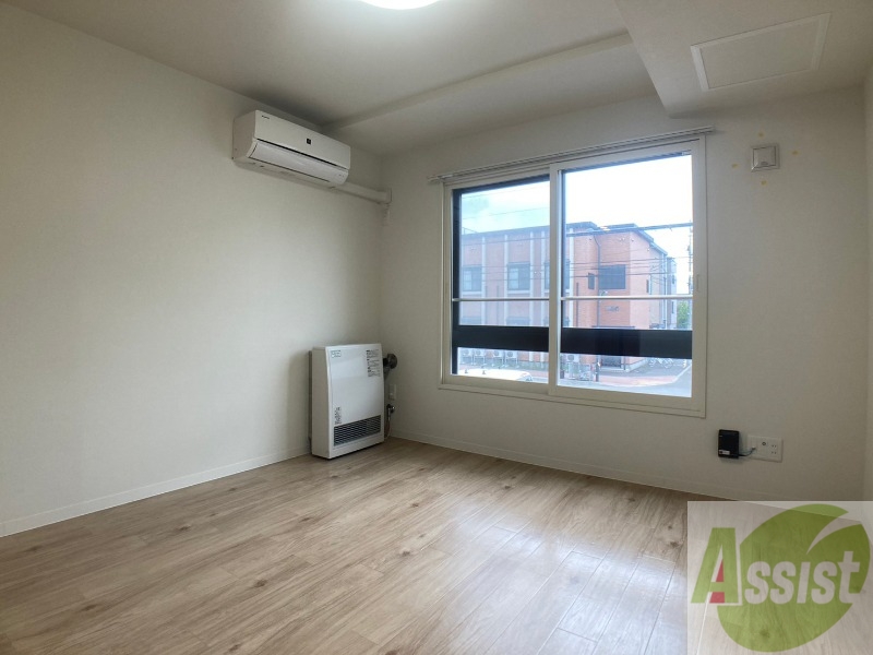 居室・リビング　広くてきれいなリビングです！快適に過ごせそうですね。