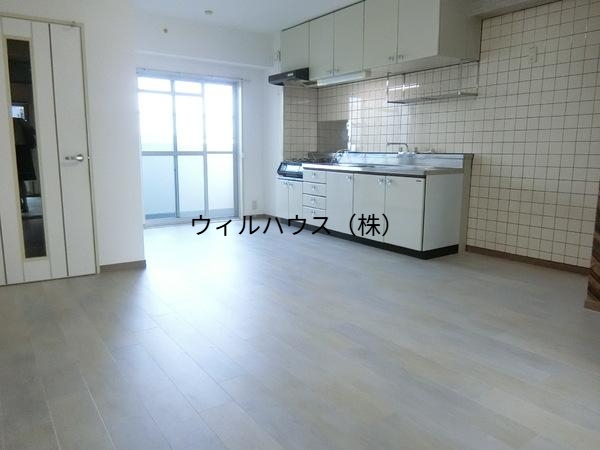 居室・リビング　広々としたリビング！