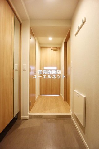 玄関　住まいの顔ともなる玄関