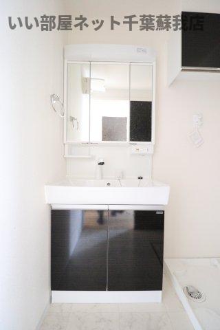 洗面設備　広い洗面スペース