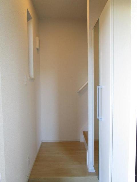 玄関　☆シューズボックスあります☆