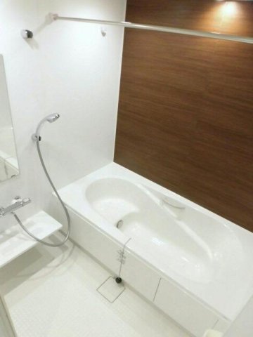 バス・シャワールーム　ゆったり過ごせるお風呂です