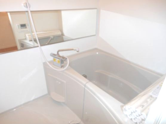 バス・シャワールーム　日々の疲れを癒すお風呂付です